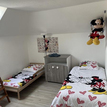 מאני-לה-הונגרה Maison Agreable Pour 6 A 5 Mm De Disney מראה חיצוני תמונה